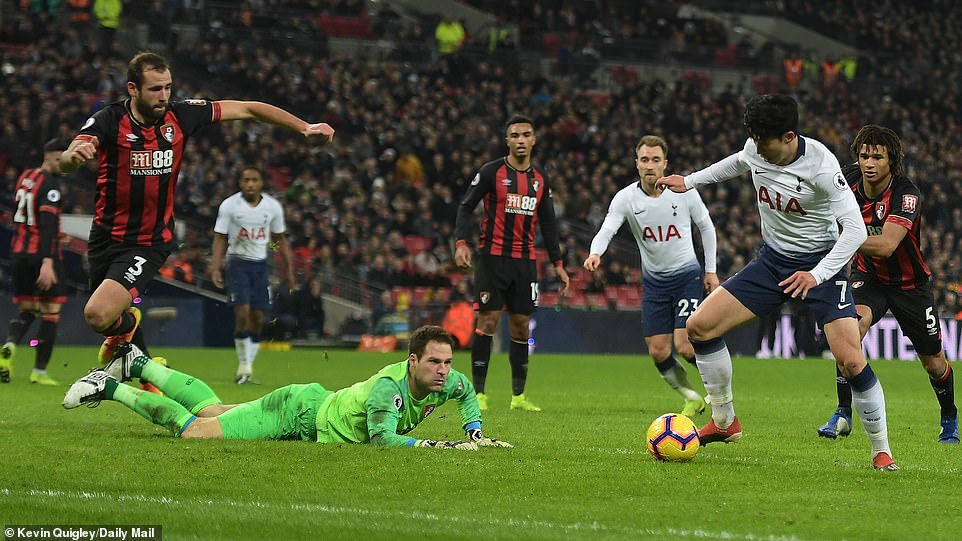 开云- 球迷调侃亚洲杯主办权 