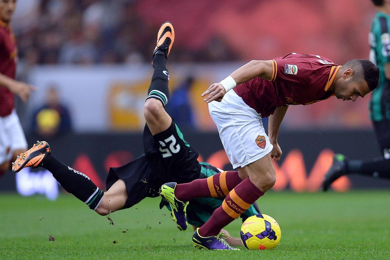 开云体育-阿根廷国家队内部会议纪要流出：关键战状态回暖；亚洲杯使命明确；身体对抗强度拉满的简单介绍